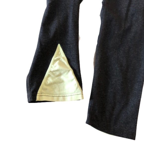 Lucy Capri heathered grey legging - Picture 2 of 5